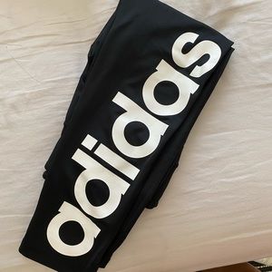 ▪️ adidas cropped leggings  ▪️